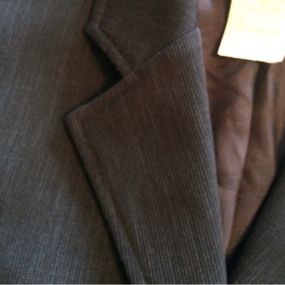 Blazer - Picture 2 of 4